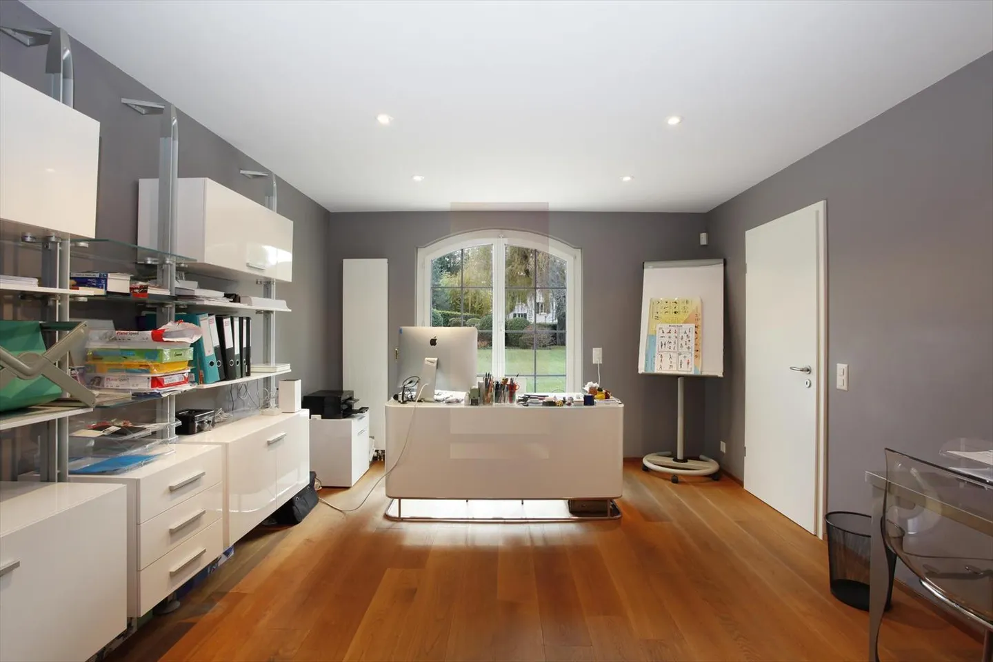 Schönes Familienhaus mit Pool und Nebengebäude - Foto 5 von 13