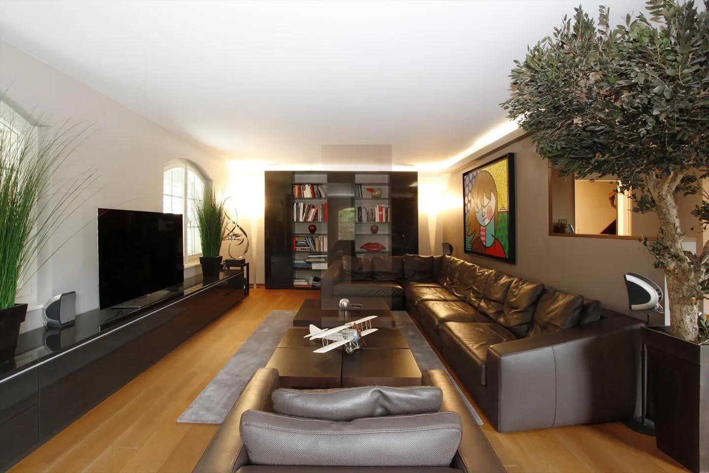 Schönes Familienhaus mit Pool und Nebengebäude - Foto 7 von 13