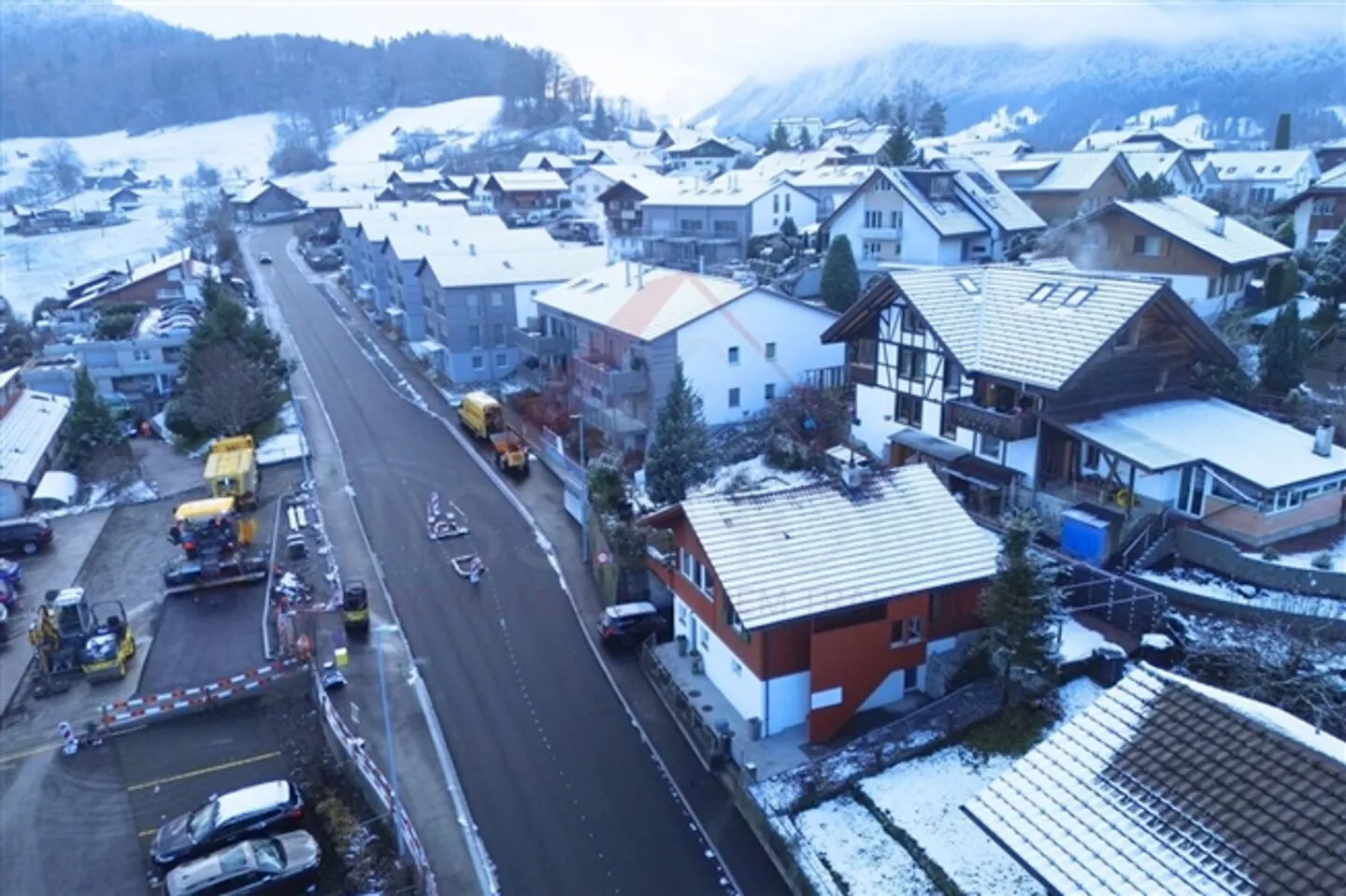 «Einfamilienhaus mit modernem Wohnkomfort und charmantem Charakter - 4.5 Zimmer in 3700 Spiez» - Photo 15 sur 19