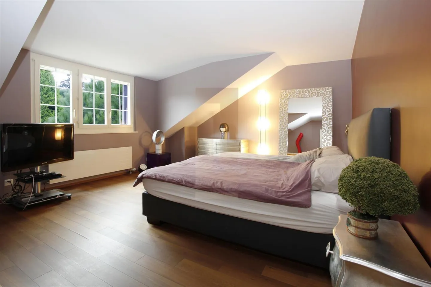 Schönes Familienhaus mit Pool und Nebengebäude - Foto 9 von 13