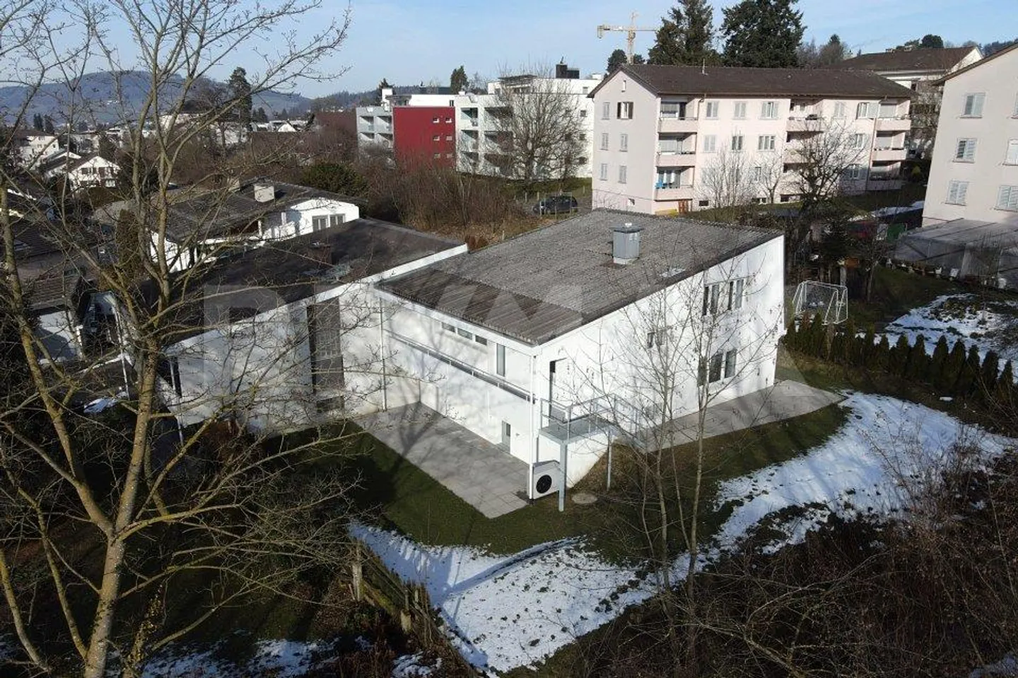 Maison familiale avec potentiel d'extension directement au bord du ruisseau - Photo 2 sur 13