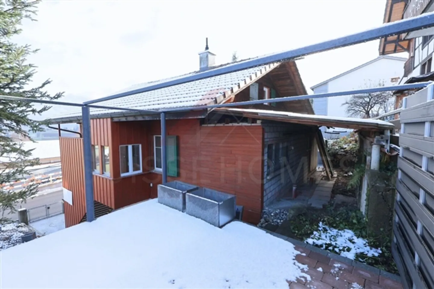 «Einfamilienhaus mit modernem Wohnkomfort und charmantem Charakter - 4.5 Zimmer in 3700 Spiez» - Photo 17 sur 19