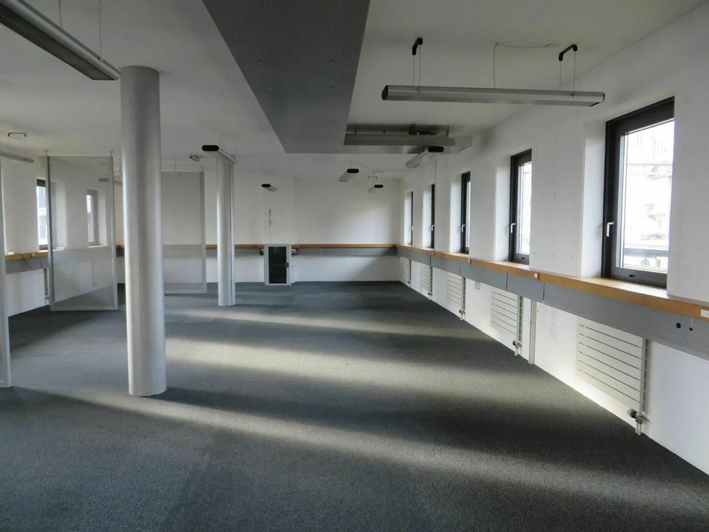 Votre nouvel espace de bureau directement à la gare de Rüti ZH - Photo 8 sur 9