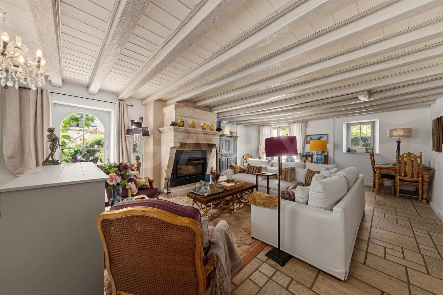 Manor House with Timeless Charm in the Heart of the Vaud Coast - Photo 8 of 13