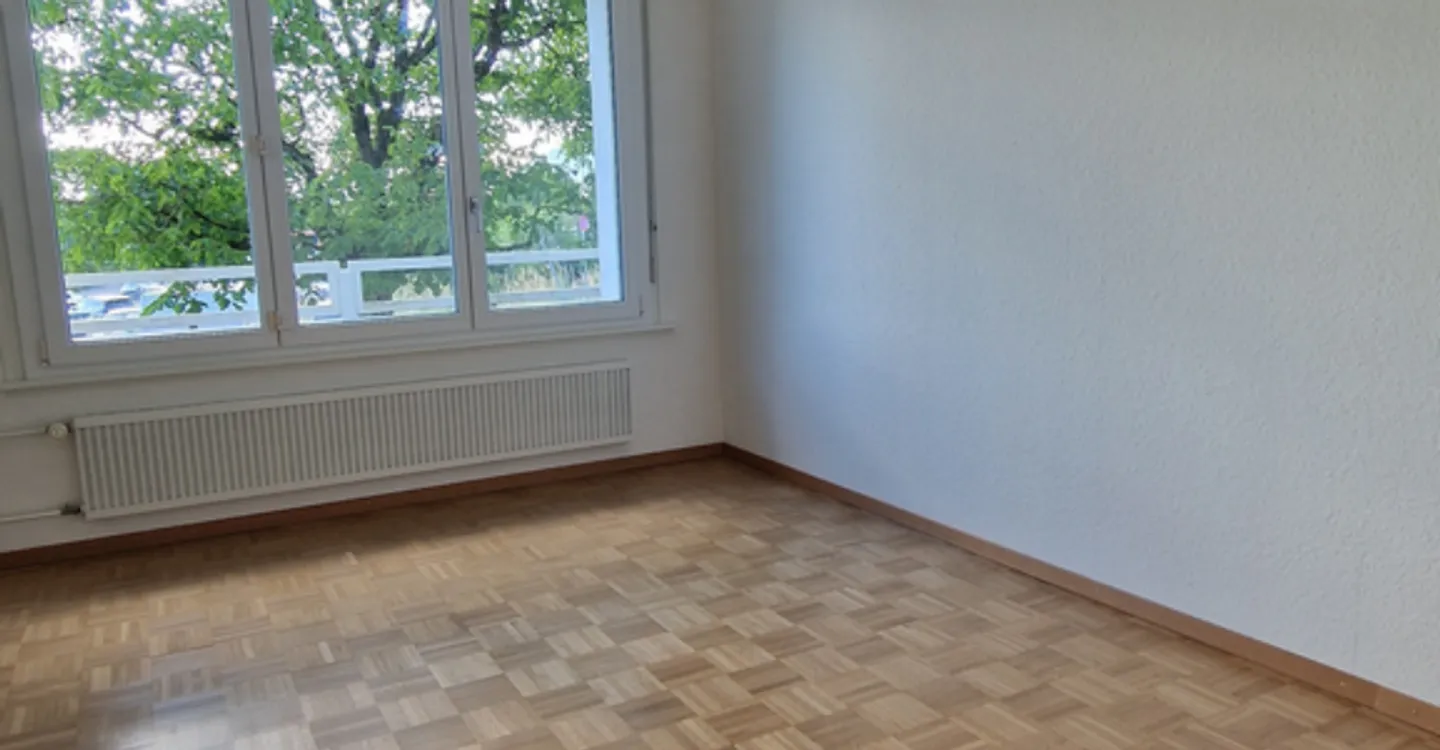 BERNEX - grande appartamento con balcone - Foto 9 di 11