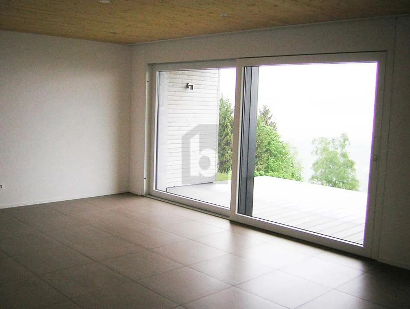 UNIQUE OPPORTUNITY WITH INCREDIBLE LAKE VIEW - Photo 3 of 4