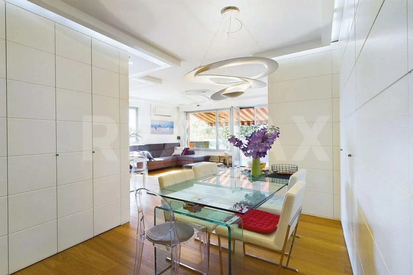 Beautiful apartment with lake view in Bissone also as a second residence - Photo 6 of 13