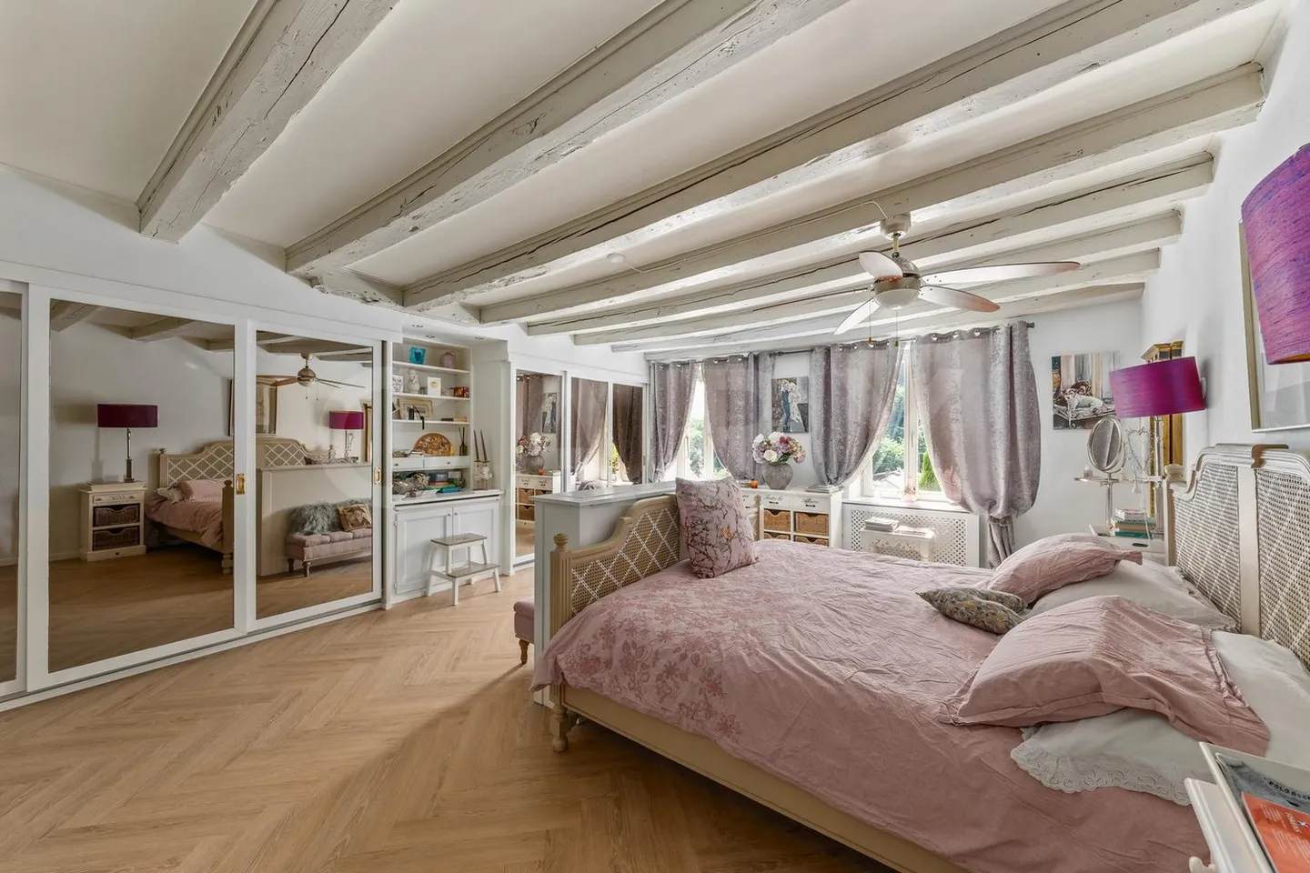 Manor House with Timeless Charm in the Heart of the Vaud Coast - Photo 10 of 13