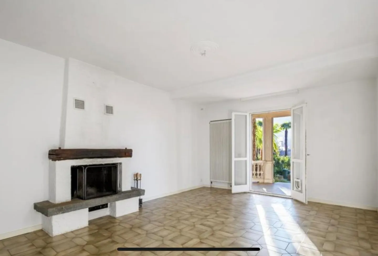 3.5 Room Apartment - Photo 3 of 5