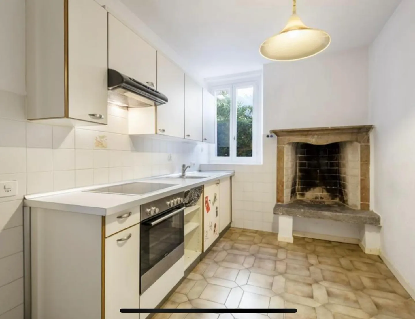 3.5 Room Apartment - Photo 4 of 5