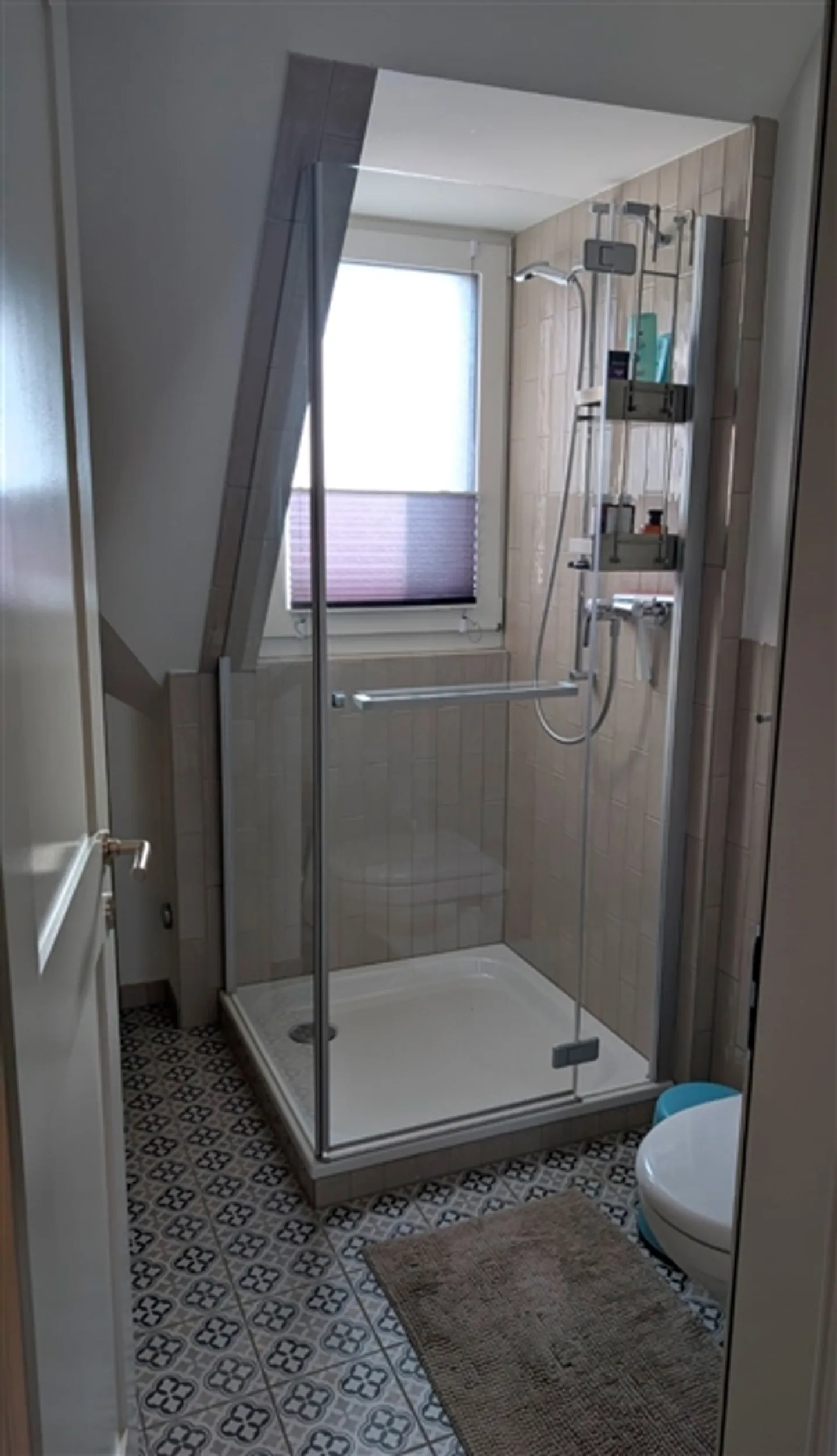 Appartamento attico 3.5 camere in un edificio storico - Foto 6 di 8