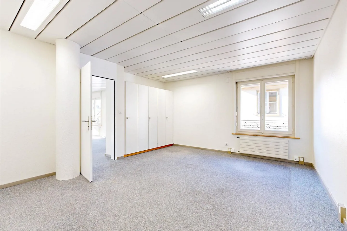 Suchen Sie einen Arbeitsplatz im Stadtzentrum von Neuenburg? - Foto 10 von 12