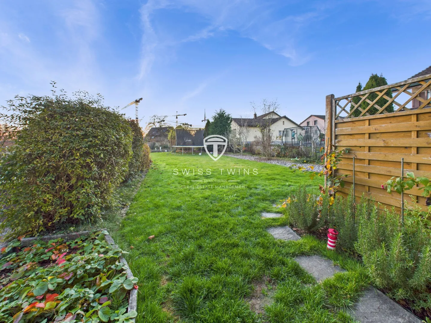 4.5 Zimmer Wohnung mit grossem Garten - Foto 2 von 15