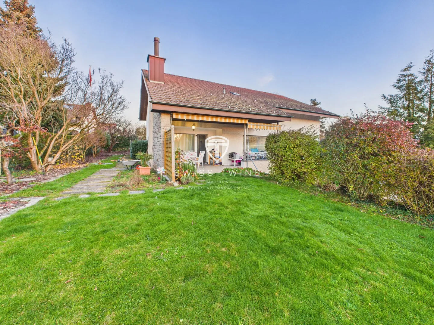 4.5 Zimmer Wohnung mit grossem Garten - Foto 1 von 15