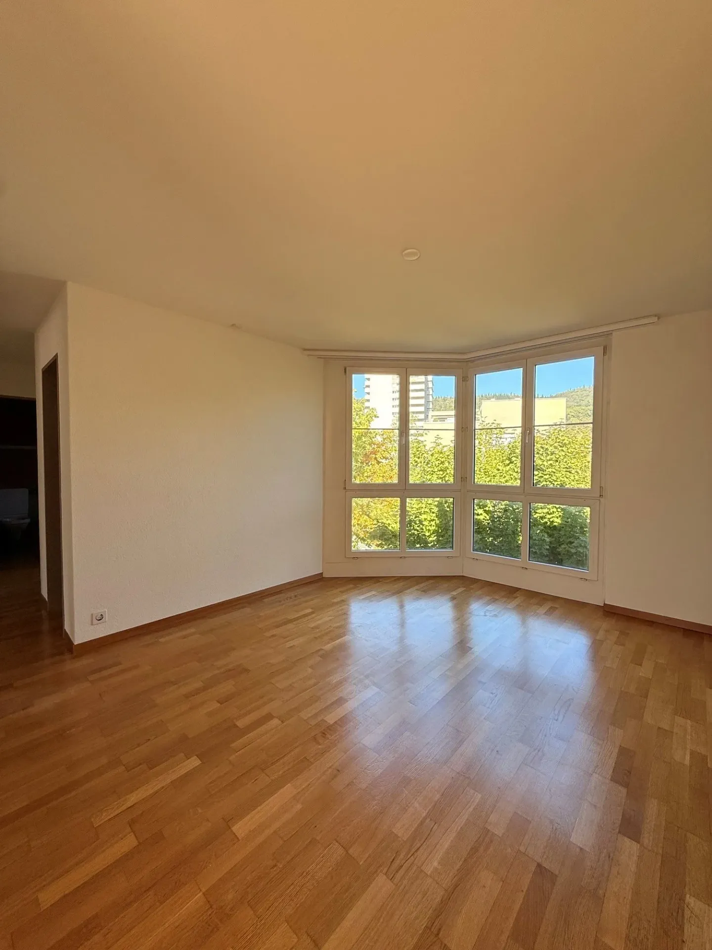 Vivere spazioso su 110 m² con balcone - Foto 3 di 12