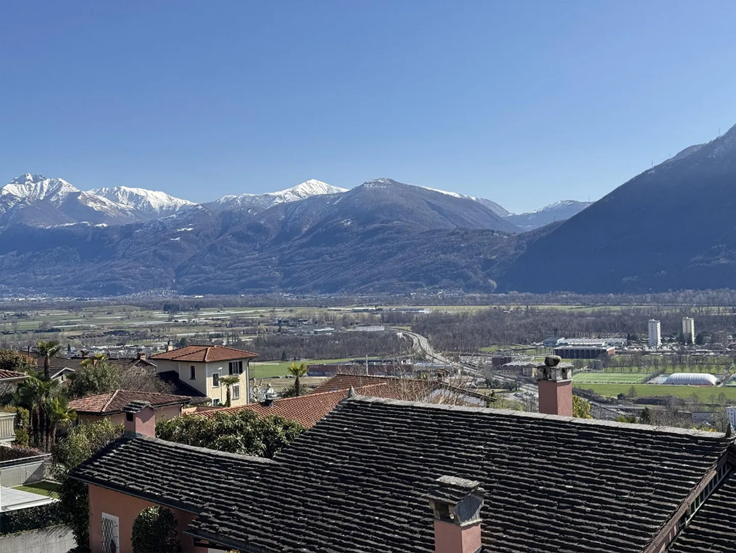 VISTA LAGO – ELEGANCE AND PRIVACY - OK SECONDARY HOUSE - - Photo 26 of 27