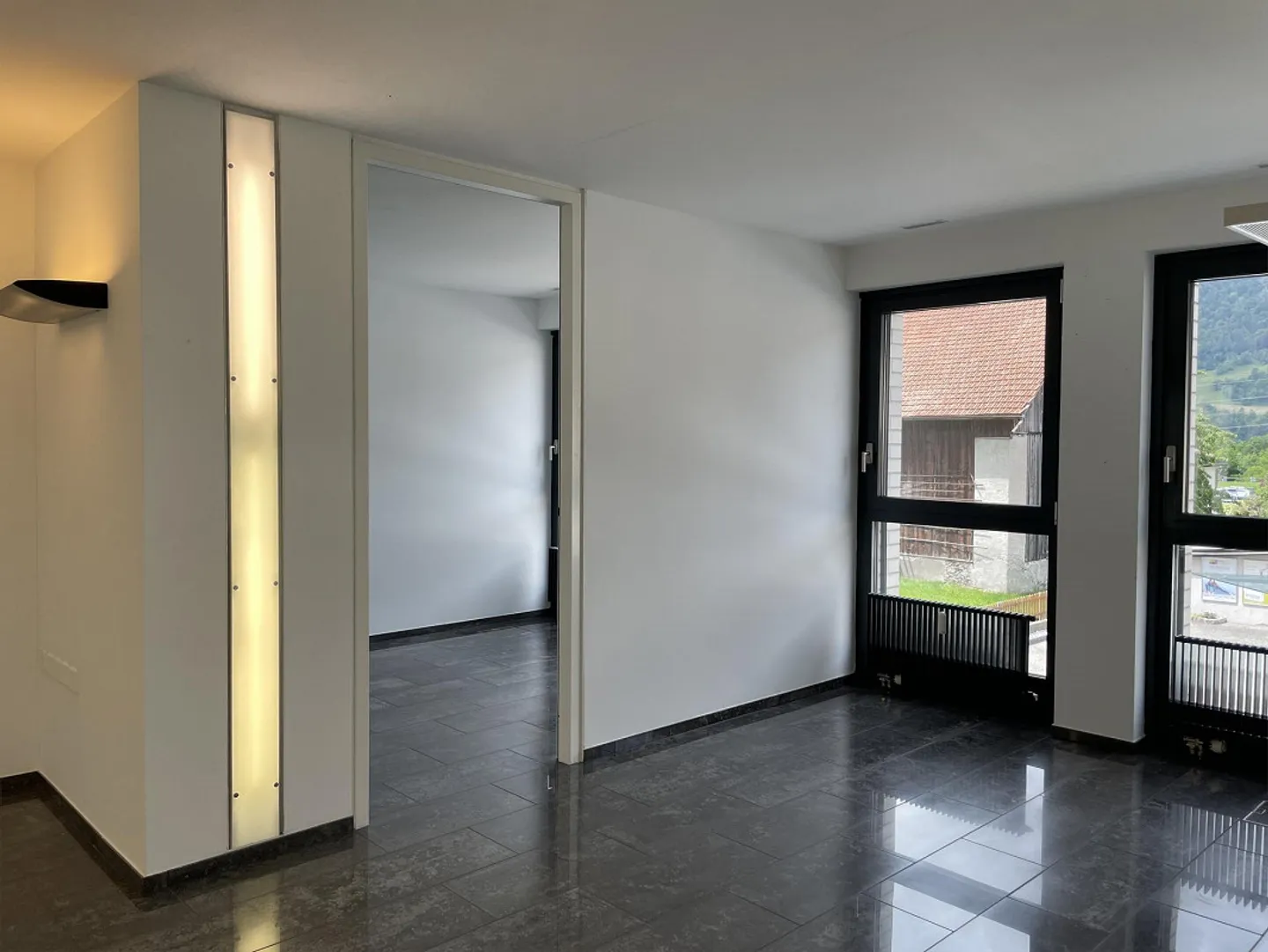 Ufficio luminoso in una posizione centrale - Foto 3 di 12