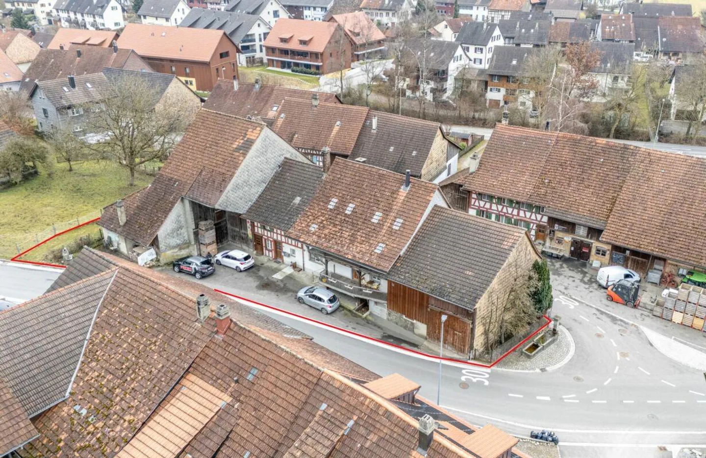 Charmantes Bauernhaus mit Potenzial - Foto 2 von 30