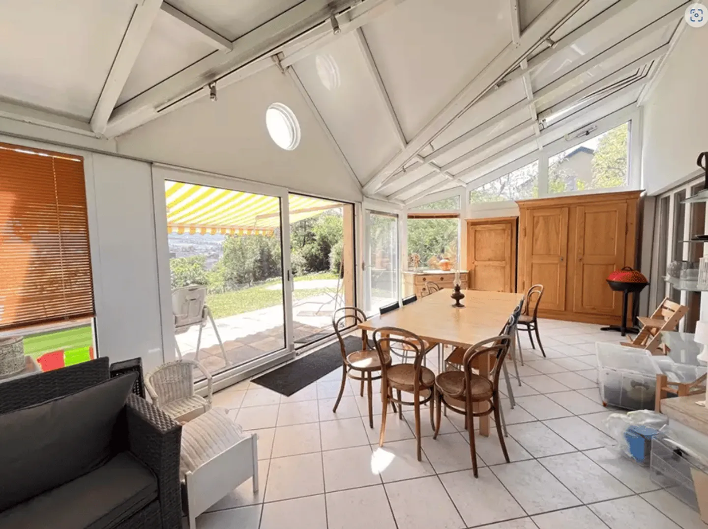 Moderne 5,5-Zimmer-Villa mit Panoramablick in Delémont - Foto 7 von 13