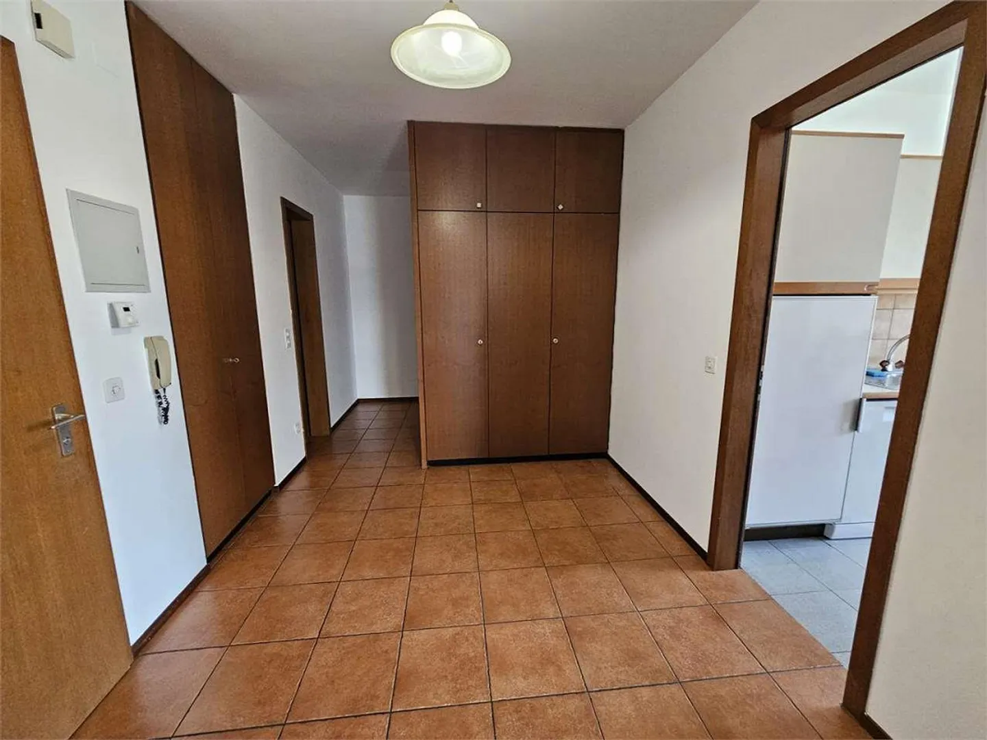 Mendrisio, interessante 3.5 locali con balconi - Foto 3 di 11