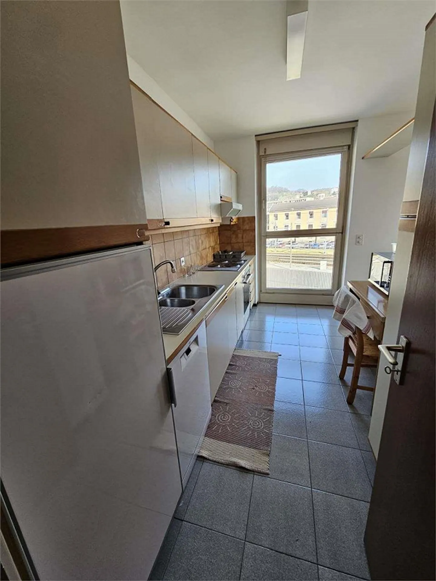 Mendrisio, interessante 3.5 locali con balconi - Foto 6 di 11