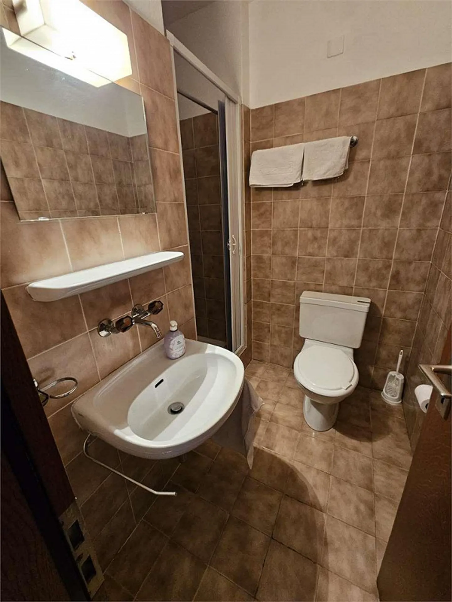 Mendrisio, interessante 3.5 locali con balconi - Foto 7 di 11