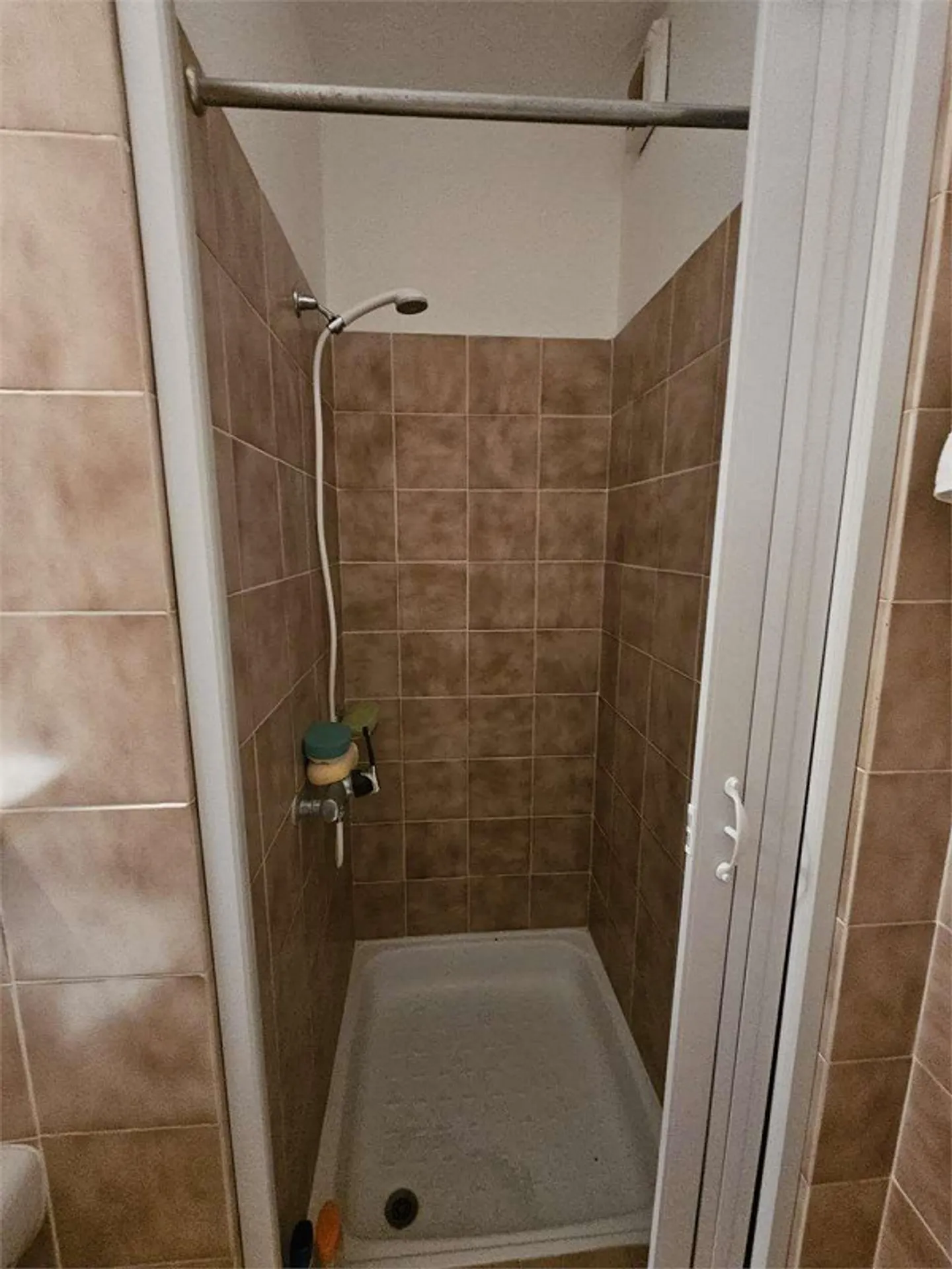 Mendrisio, interessante 3.5 locali con balconi - Foto 8 di 11
