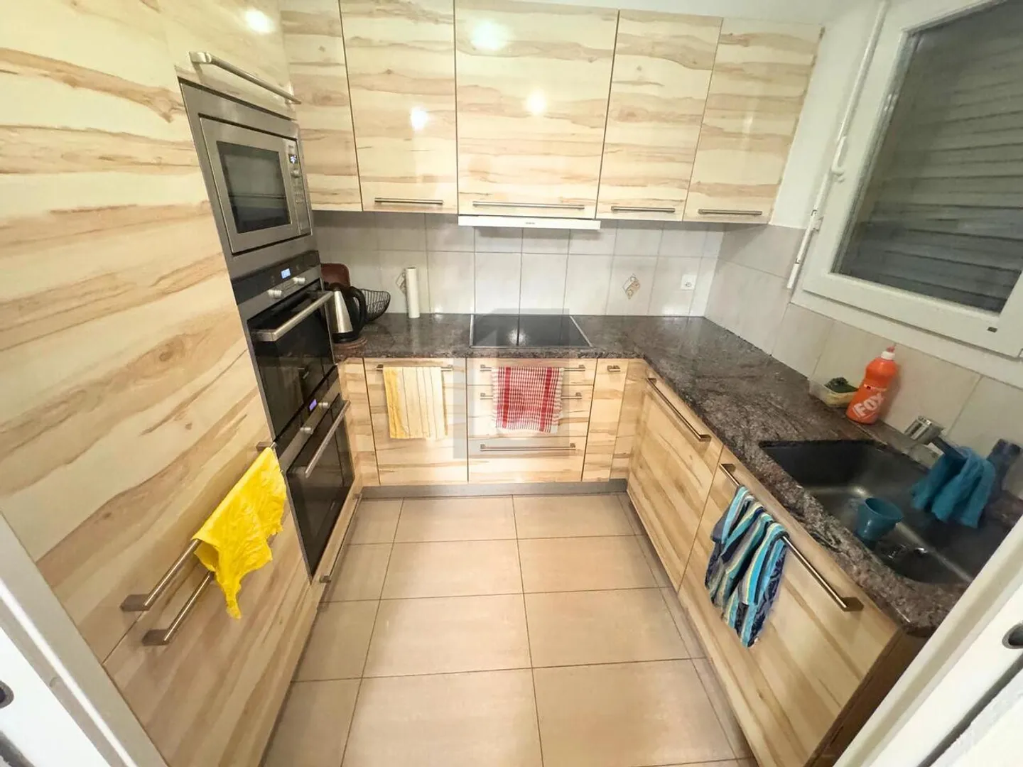 PROPRIETÀ MAGNIFICA IN UN AMBIENTE FAMILIARE - Foto 3 di 6