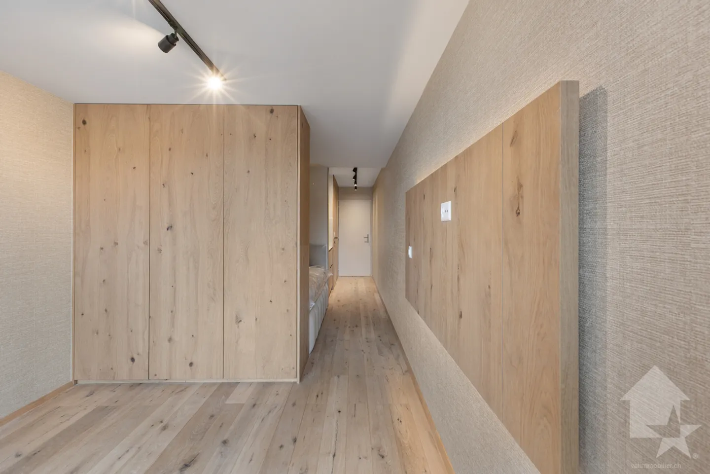 Studio entièrement rénové au centre de Crans-Montana - Foto 1 von 14