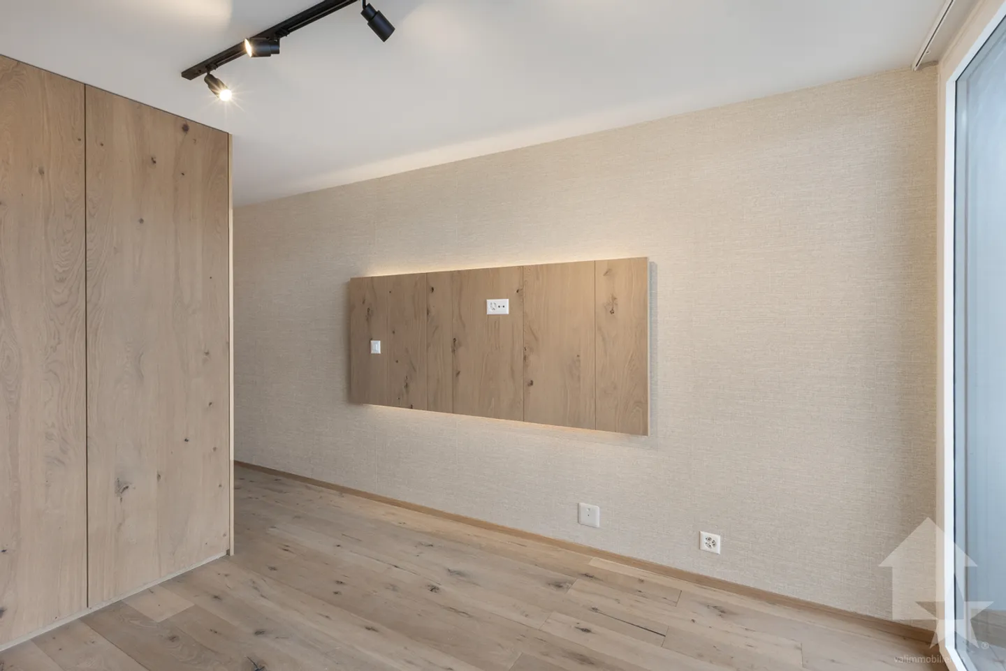 Studio entièrement rénové au centre de Crans-Montana - Foto 3 von 14