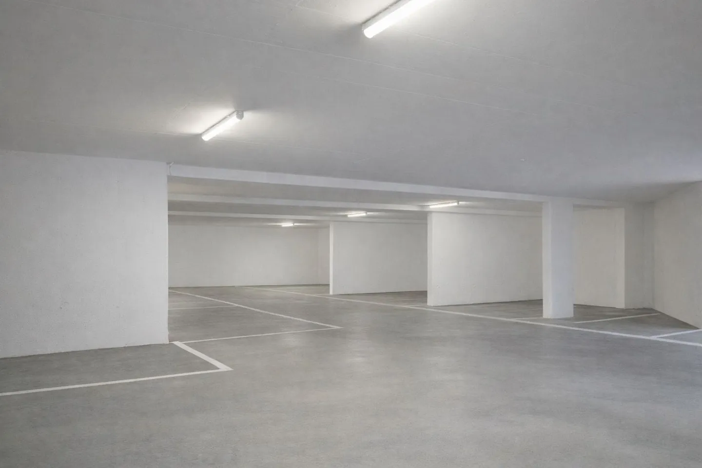 Appartamento moderno con ampia terrazza - Foto 12 di 12