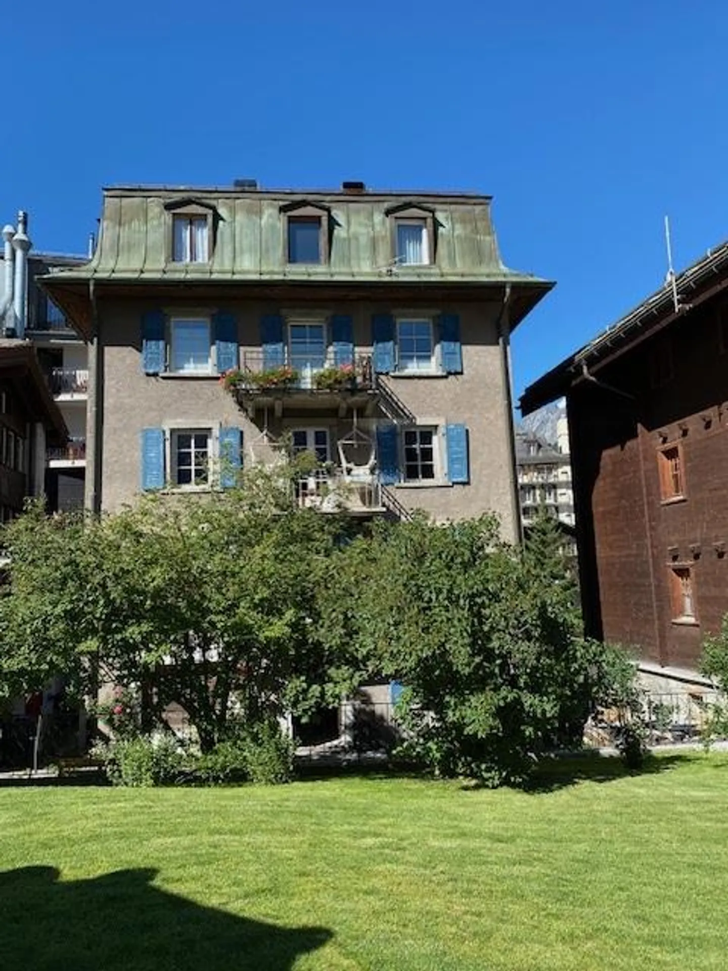 Old building apartment - Photo 1 of 1