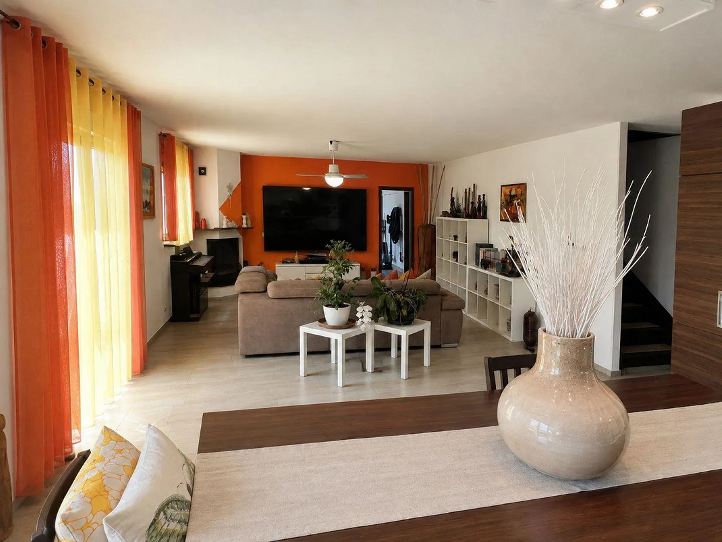 Casa unifamiliare con giardino e vista panoramica - Foto 5 di 16