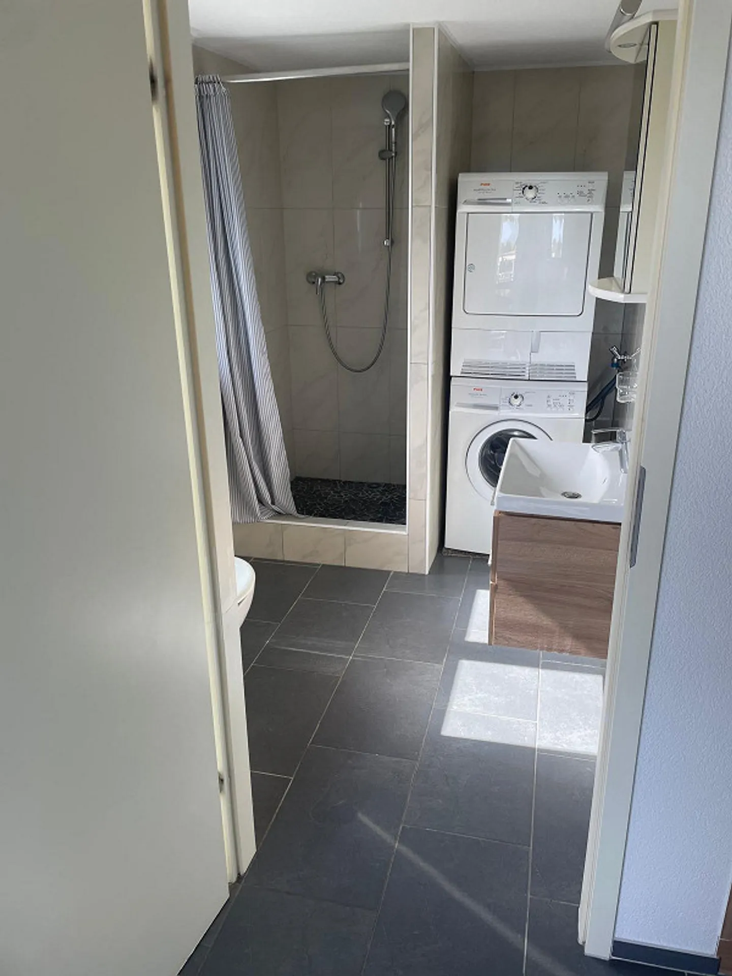 Beautiful 2 1/2-room apartment for rent - Photo 3 of 4