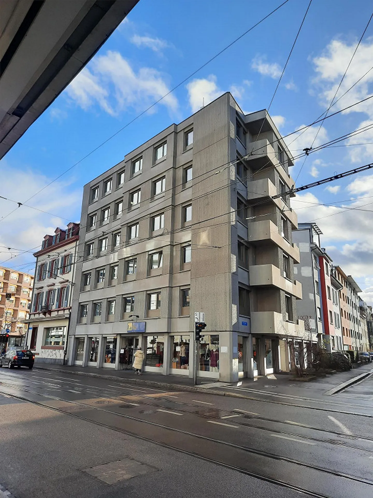 Place de parking - Photo 1 sur 1