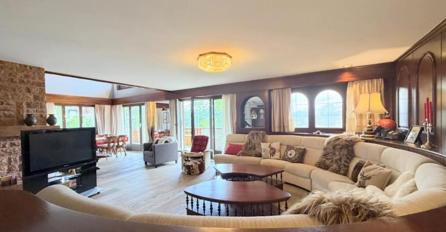 Duplex 8.5 rooms - Photo 1 of 13