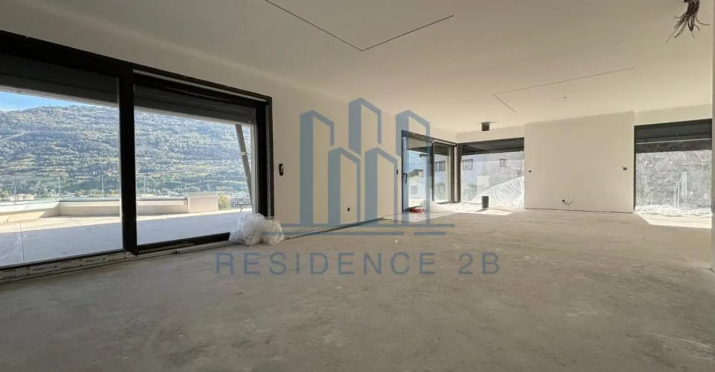 Appartement Attique de Luxe - Photo 3 sur 12