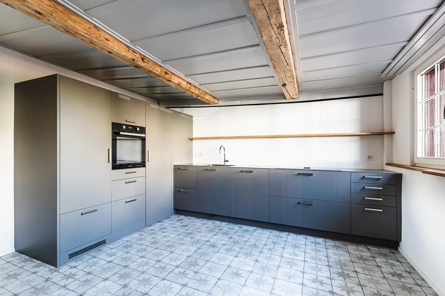 Moderne denkmalpflegerische 3.5 Wohnung in Zell (ZH) mit Garten - Photo 5 sur 11