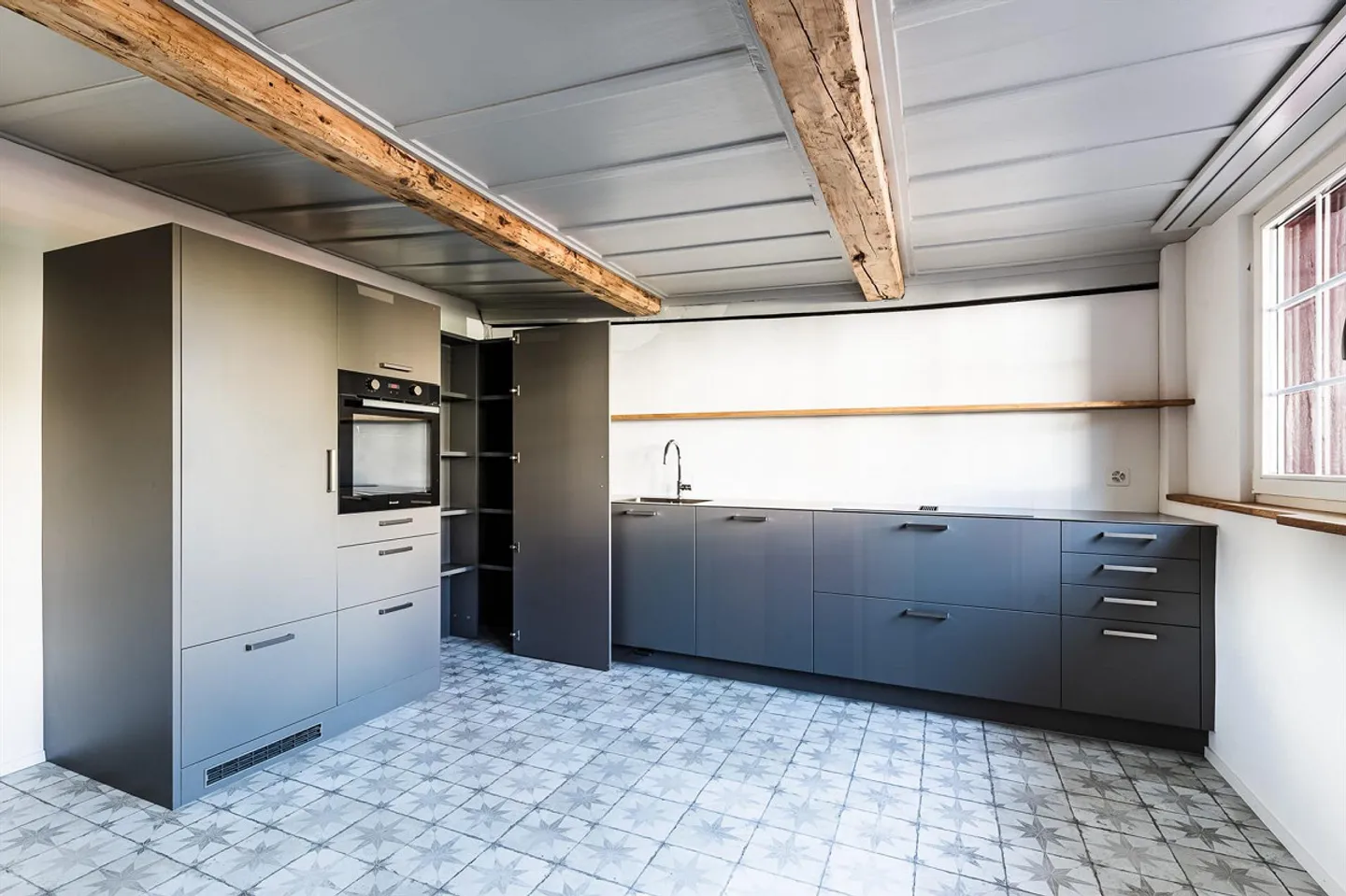 Moderne denkmalpflegerische 3.5 Wohnung in Zell (ZH) mit Garten - Photo 6 sur 11