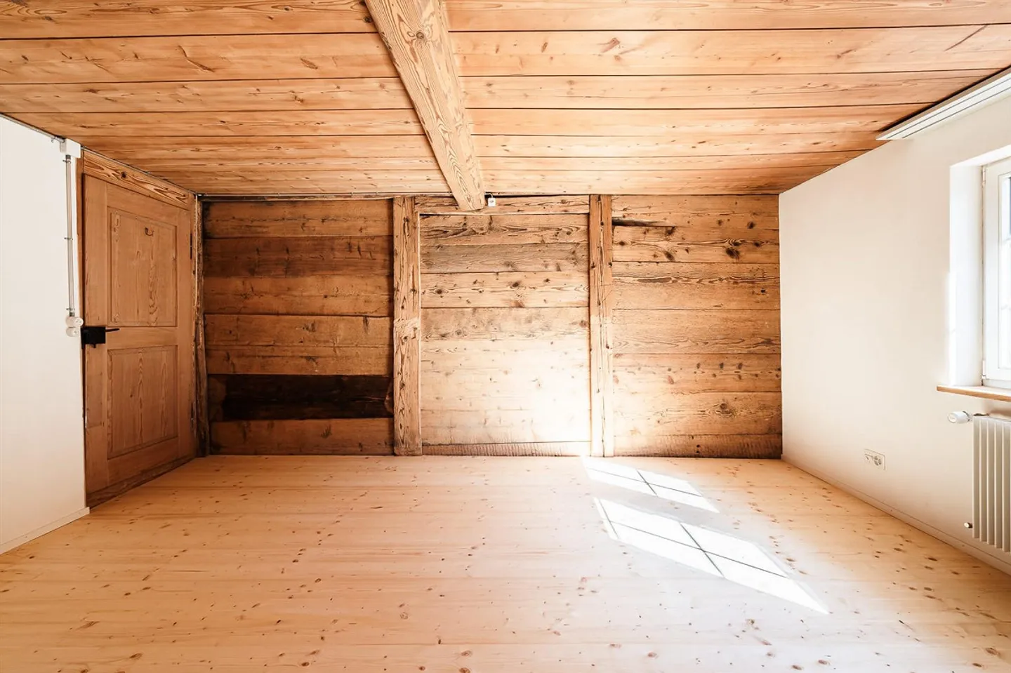 Moderne denkmalpflegerische 3.5 Wohnung in Zell (ZH) mit Garten - Photo 9 sur 11