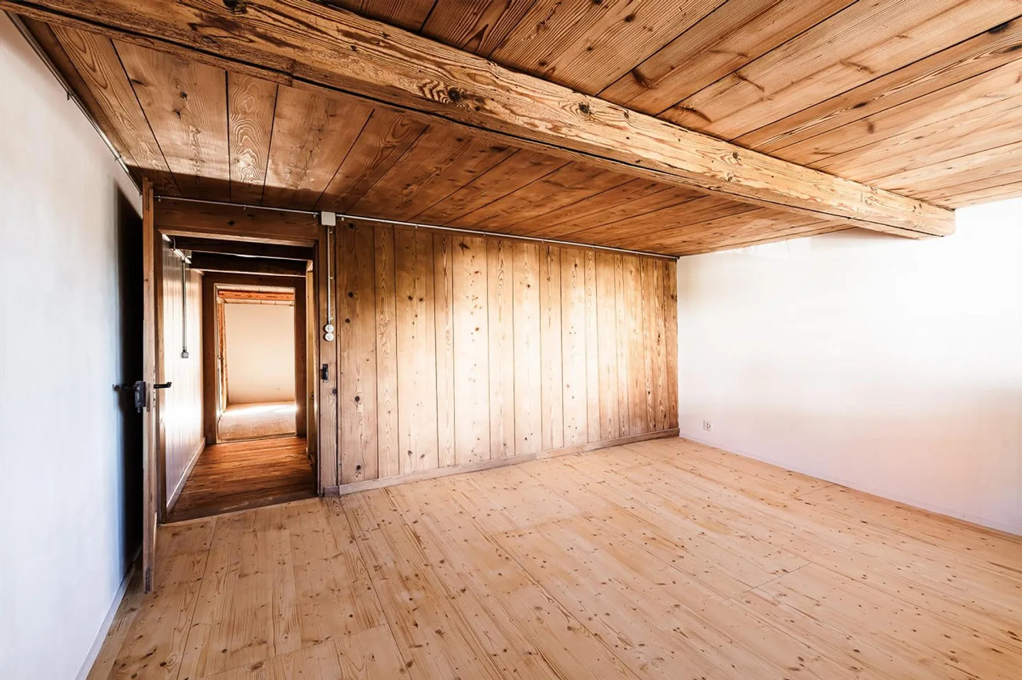 Moderne denkmalpflegerische 3.5 Wohnung in Zell (ZH) mit Garten - Photo 10 sur 11