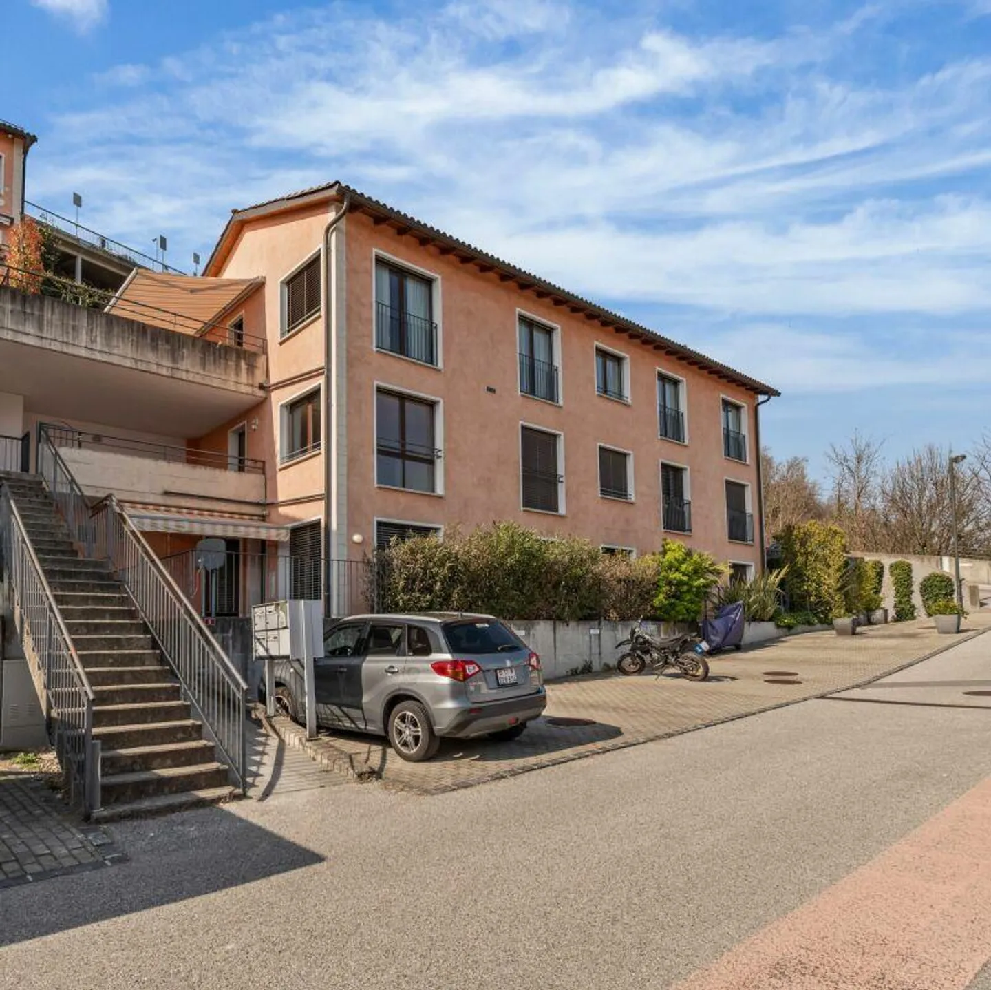 Appartamento elegante con vista lago - Foto 1 di 17