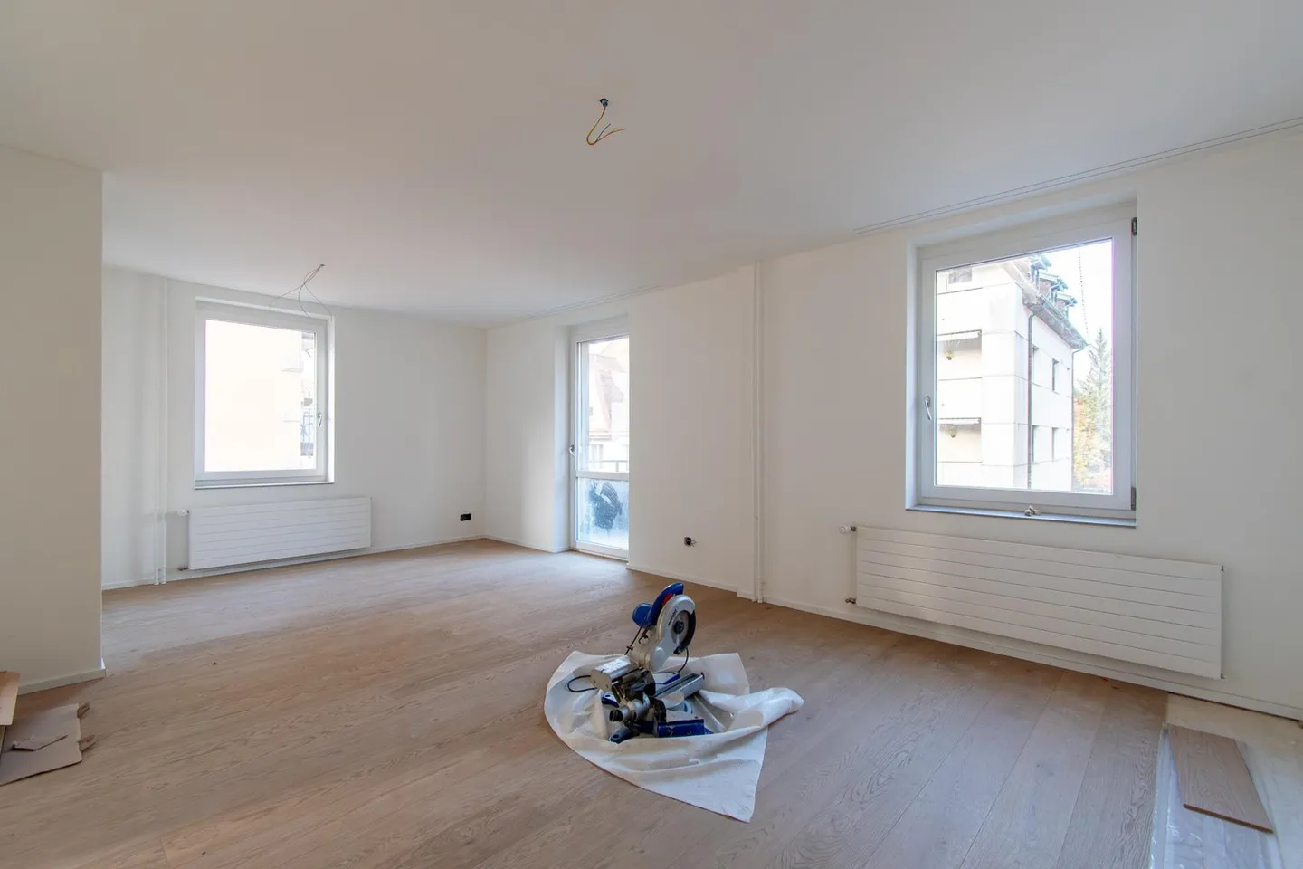 Grosszügige, renovierte 2.5 Zimmer-Wohnung mit Balkon - Foto 2 von 13
