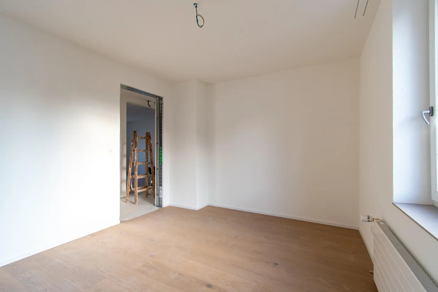 Grosszügige, renovierte 2.5 Zimmer-Wohnung mit Balkon - Foto 9 von 13
