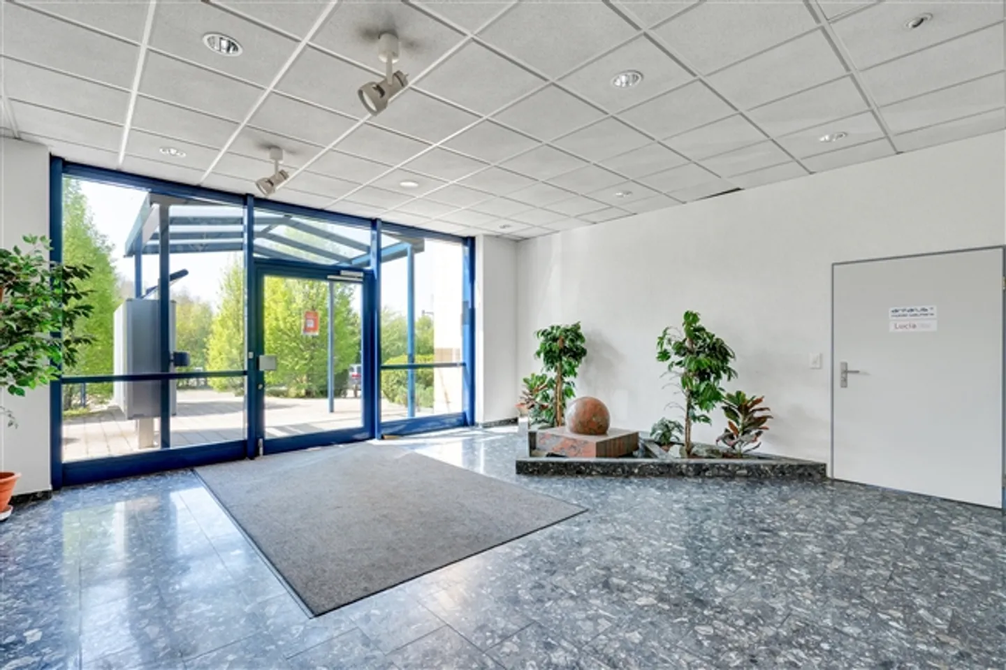 Espaces de pratique/bureau/commerciaux - Photo 2 sur 8