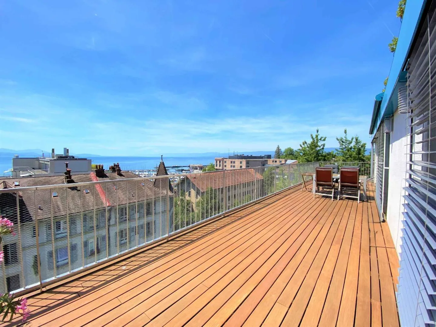 3.5 Room Apartment with High Standard and Breathtaking View of Lake Geneva - Photo 11 of 11