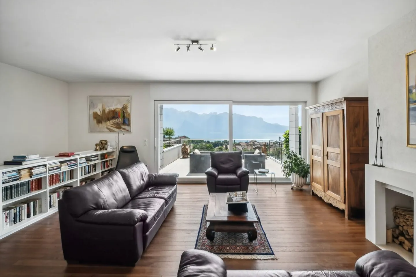 «Wunderschöne Villa mit atemberaubendem Seeblick» - Foto 3 von 10