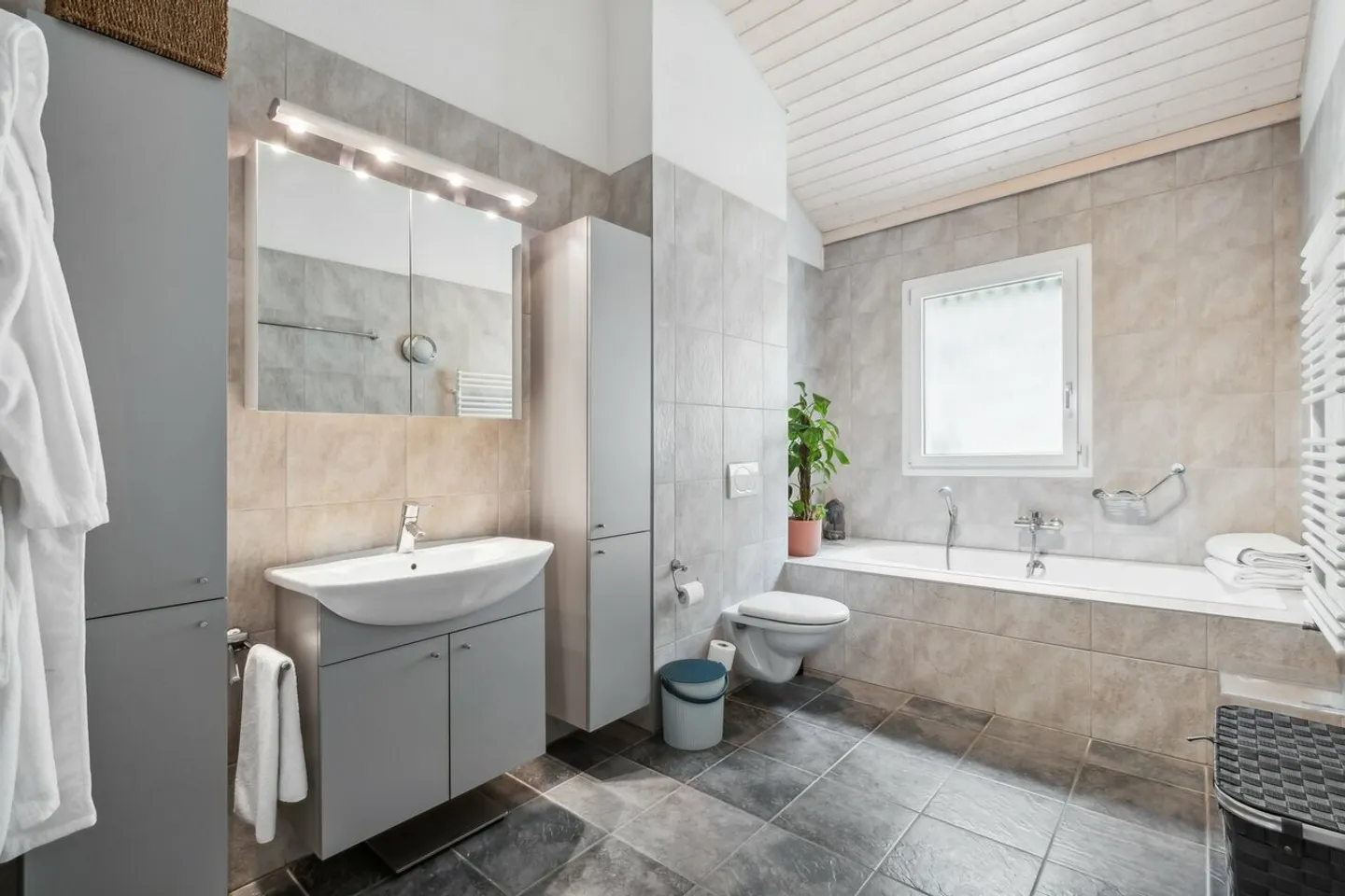 «Wunderschöne Villa mit atemberaubendem Seeblick» - Foto 6 von 10