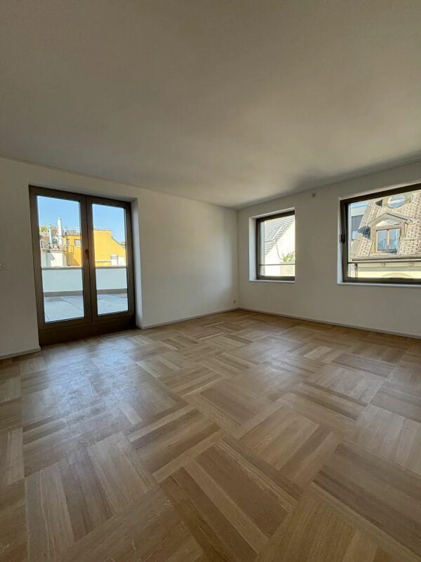 PREMIÈRE LOCATION | Löwenstrasse 7, Lucerne - Photo 3 sur 12