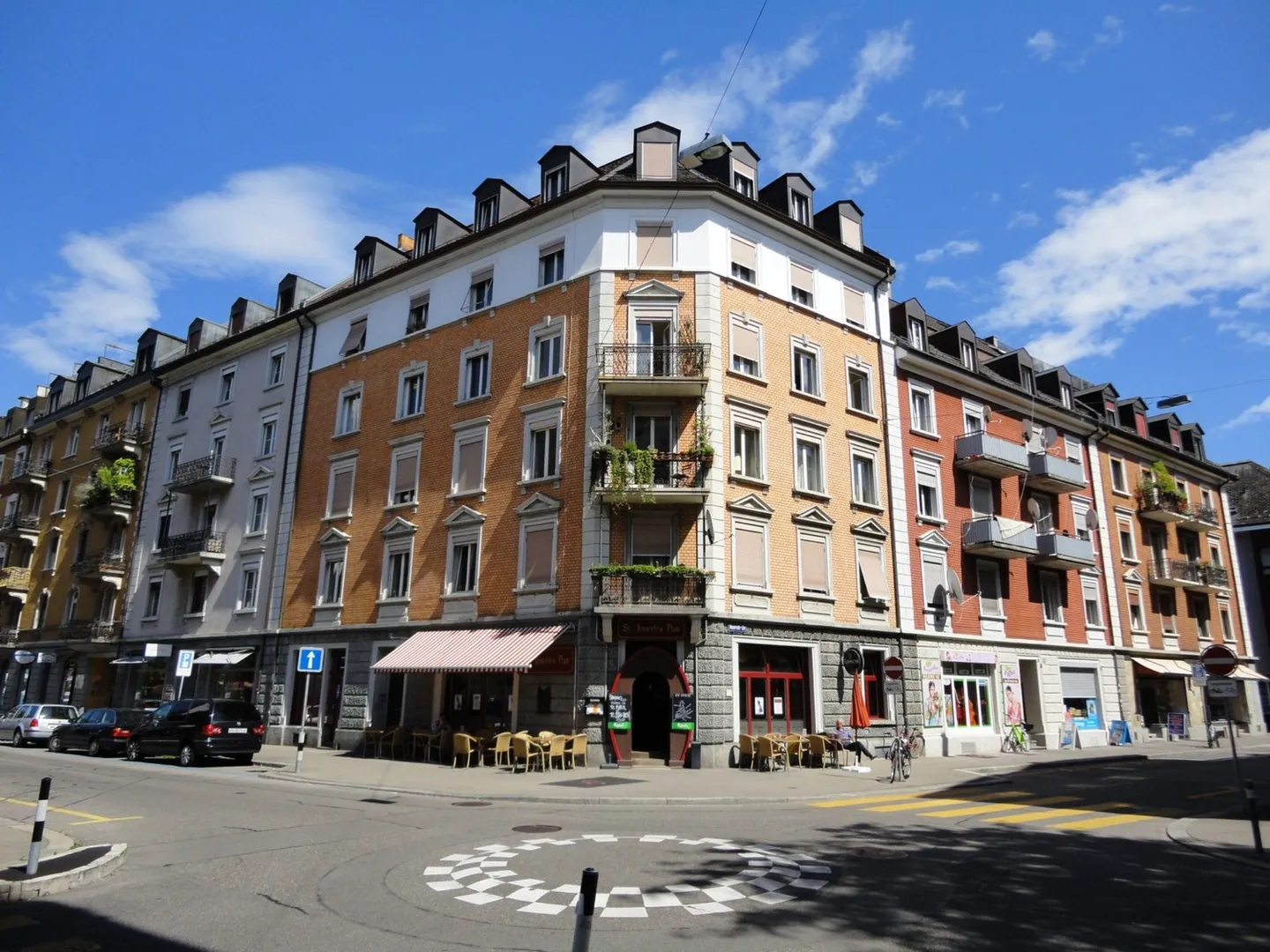 3-room apartment in a central location in Zurich - Photo 1 of 8